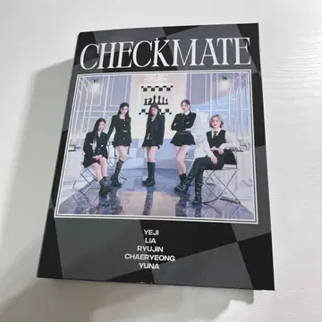 ITZY checkmate 랜트 케이스