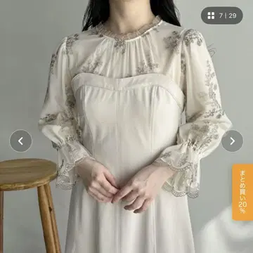 mysty woman 플로럴 도킹 원피스
