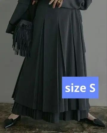 새상품급 AMERI PLEATS LAYERED PLEATS SKIRT
