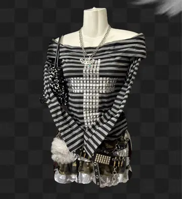 십자가 y2k 스터드 보더 그런지 헤이세이 갸루 펑크 록 시크 스타일