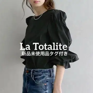 [새상품 미사용품 택 포함] 볼륨 슬리브 블라우스 La Totalite
