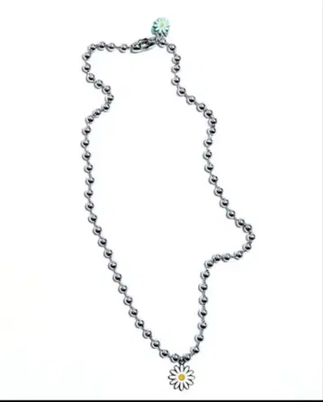 NIRO WHiTE n MiNT DAiSY NECKLACE