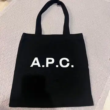 A.P.C. 토트백 블랙