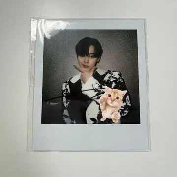 ASTRO 윤산하 사인 트레이딩 카드 영통 Refuge