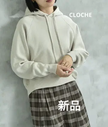 택 포함 새상품 CLOCHE 면 니트 후디 아이보리