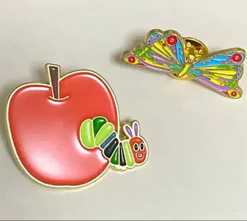 P187 배고픈 애벌레 & 나비 핀 배지