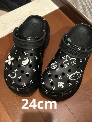 Crocs x SMFK 블랙 사보 샌들