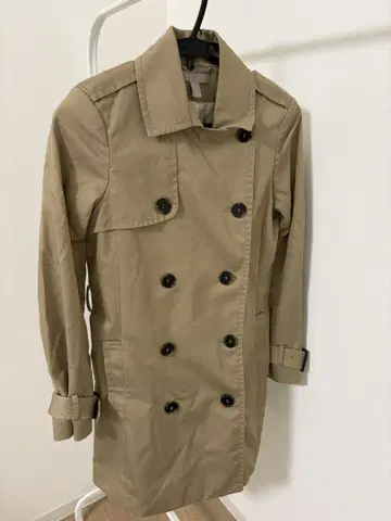 H&M 베이지 트렌치코트 EUR 36