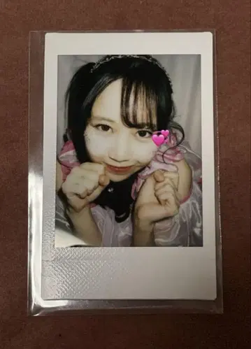 마츠모토 카렌 폴라로이드 프릴 의상