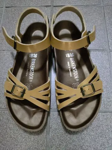 [ 새상품급 ] 버켄스탁 샌들 바리 39