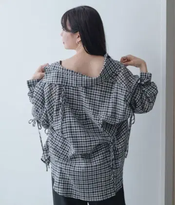 Kastane 체크 개더 셔츠 블랙