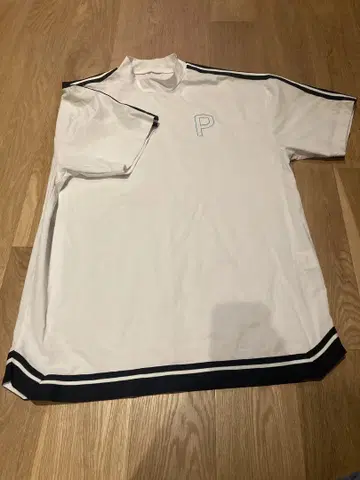 PUMA 화이트 셔츠 L 사이즈 P 로고