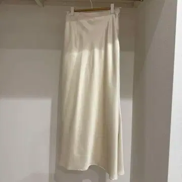 Sea Room Lynn 새상품급! 새틴 플레어 스커트