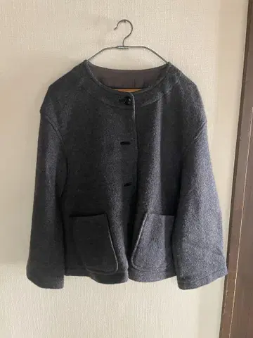 네스트로브 울 노카라 자켓