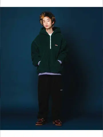 미사용품 XLARGE 하프 지퍼 보아 후디 자켓 L