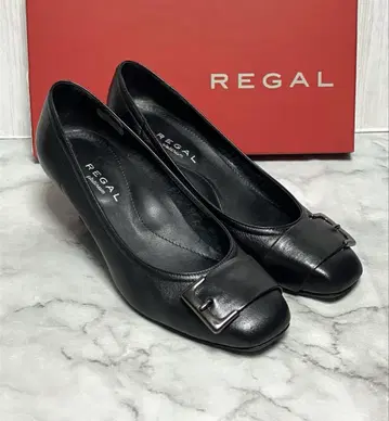 REGAL 리걸 버클 디자인 블랙 가죽 하이힐 펌프스