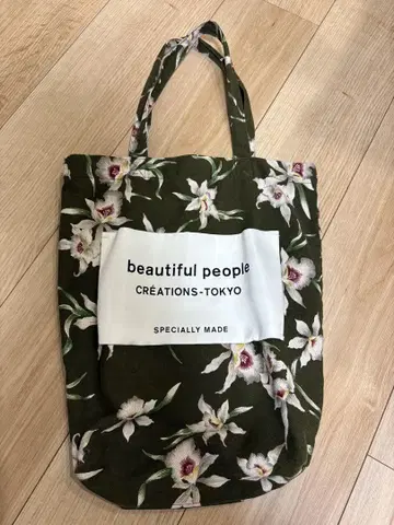[ beautiful people ] 꽃무늬 토트백 한정품