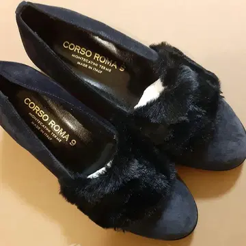 새상품 CORSO ROMA 9 웨지 무스탕 슈즈 사이즈 37