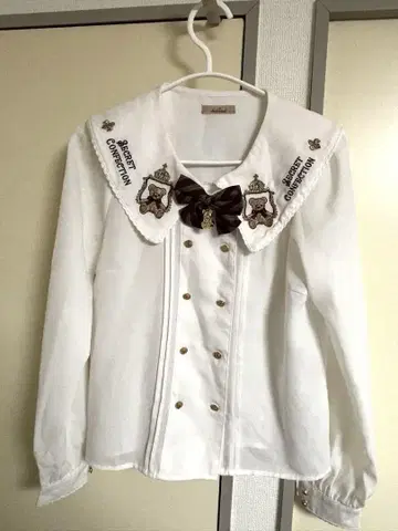Amavel 아마벨 Secret Royal Bear 블라우스