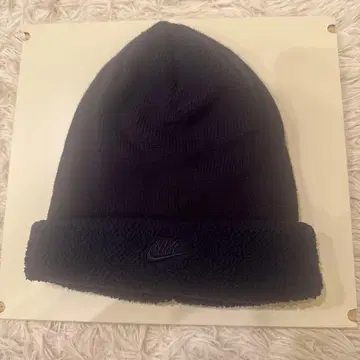 나이키 네이비 니트 모자 플리스 심플 남성용도 우먼용으로도 착용 가능