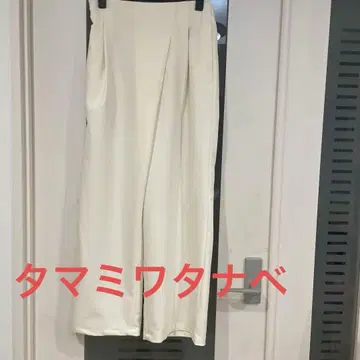 타마미 와타나베 테이퍼드 팬츠 앞 여밈 부분이 부드럽고 스타일리시!