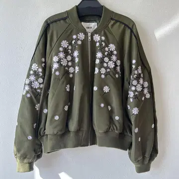 팔로우 할인 있음 FURFUR 플라워 자수 스카잔 아우터 블루종
