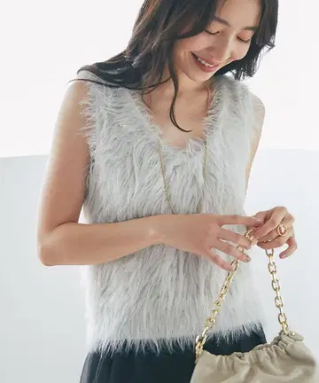 [ 미사용 새상품 ] La boutique BonBon 퍼 베스트