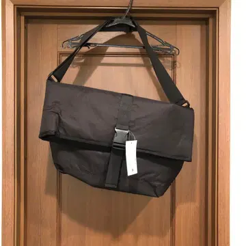3COINS COOLING SHOULDER BAG