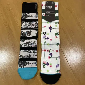 STANCE 플라워 무늬 스트라이프 삭스 2세트
