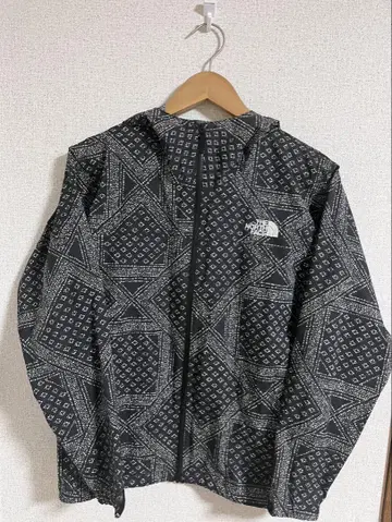 THE NORTH FACE 도트 샷 자켓 반다나 패턴