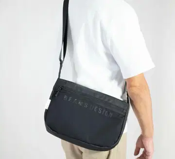BEAMS DESIGN 블랙 숄더백