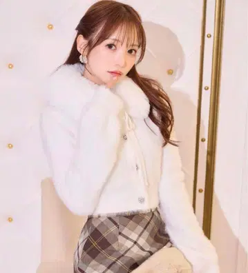 미셸 마카롱 퍼 칼라 니트탑