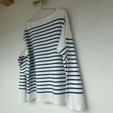 Outil 우티 바스크 셔츠