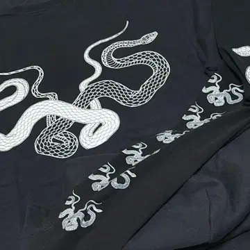 [ 새상품급 ] knosis 롱T XL 롱 슬리브 블랙 메탈 밴딩