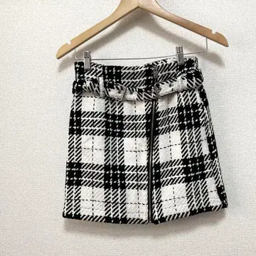 새상품급 자라 ZARA 스커트 사다리꼴 미니 집업 벨트 체크