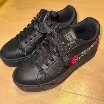 PUMA 카르멘 2 블랙 통굽 스니커즈