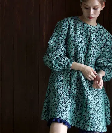 산세르프 SANSeLF 자카드 플라워 드레스 숏 기장