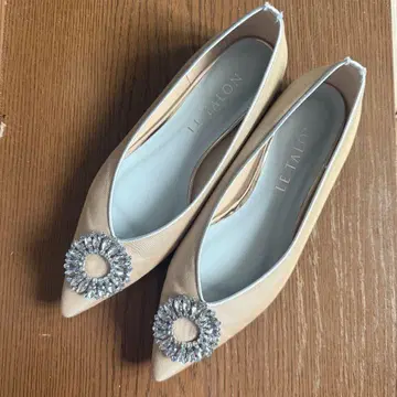 LE TALON 25cm 포인티드 플랫 블루 비쥬