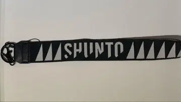 SHUNTO 슈 핸드 스트랩