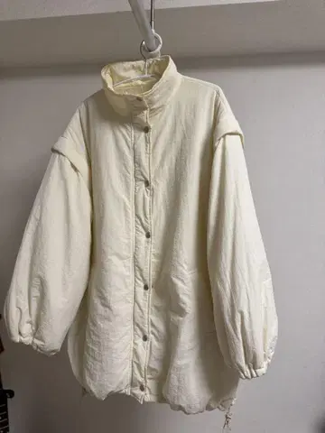 archives 볼륨 슬리브 다운 자켓 크림색