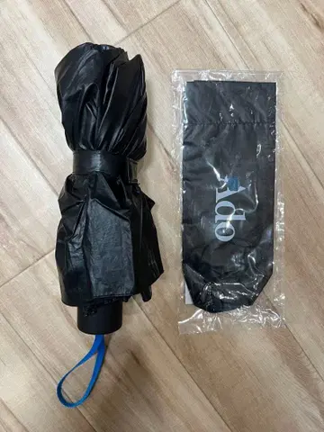 Ado 접이식 우산 양산 블랙 굿즈 눈을 피할 구실 모나리자 옆모습