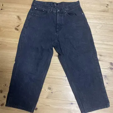 HUF 블랙 데님 34인치