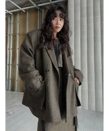 TAILORED PADDED LINING PROM JACKET