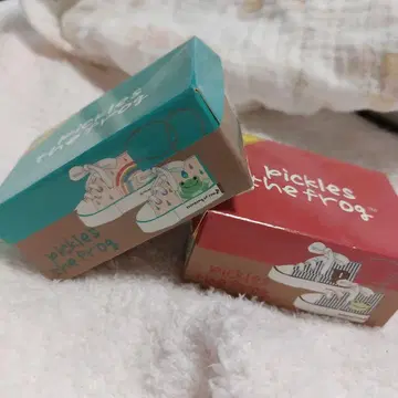 pickles the frog 스니커즈 세트