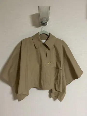 COS 케이프 자켓