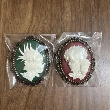 죠죠의 기묘한 모험 10주년 기념 카메오풍 브로치 조나단 죠셉