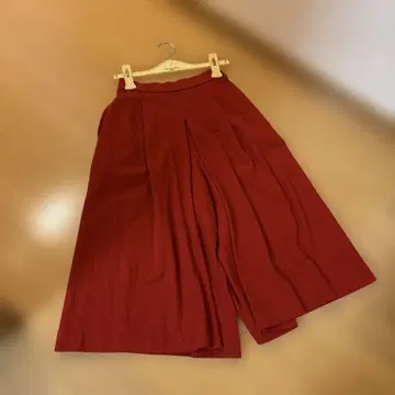 [ 새상품급 ] 빨간색 와이드 팬츠 사이즈 34 모 100%