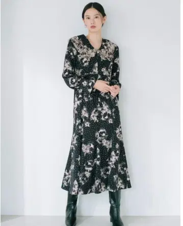 snidel 스나이델 빅 자수 칼라 프린트 원피스