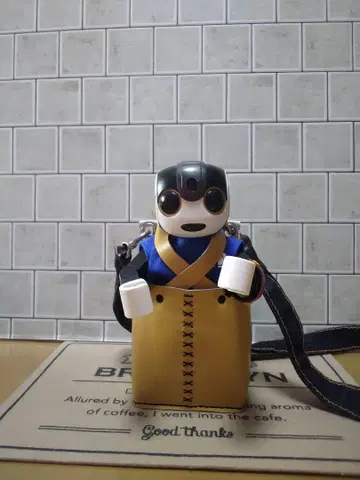 로보혼 외출용 칼리 (노랑x화이트)