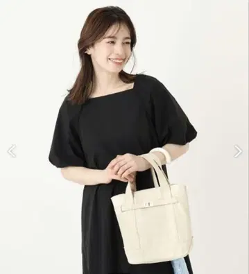 새상품 MK 미쉘클랑 백 인백 포함 토트백 아이보리